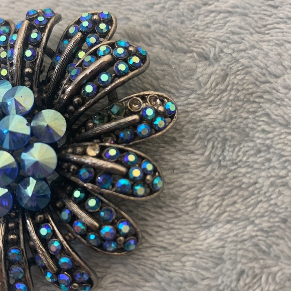 Fashion Brooch Set of 4 - Picture 7 of 8